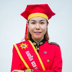 លោកស្រី គង់ សុវណ្ណារី