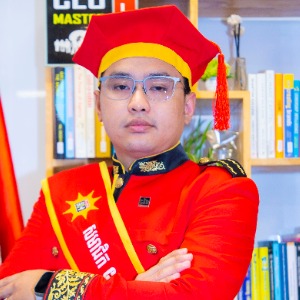 លោក លាន អង្គសារក្សមន្នា